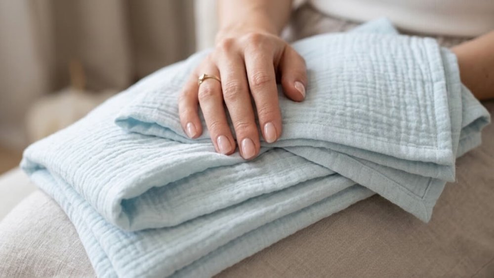 Jemný mušelínový materiál